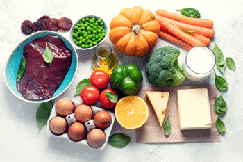 vitamine A in voeding komt voor in zowel dierlijke als plantaardige producten