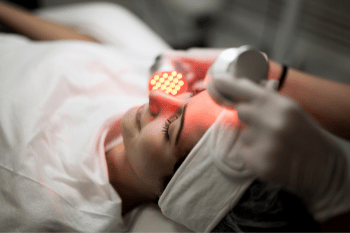 lasertherapie kan de roodheid verminderen